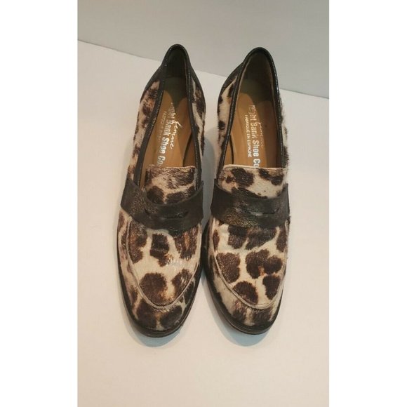 Right Bank Shoe Co.Animal Print Leather Loafers Slip On Women’s shoes US 6 M - Picture 1 of 9
